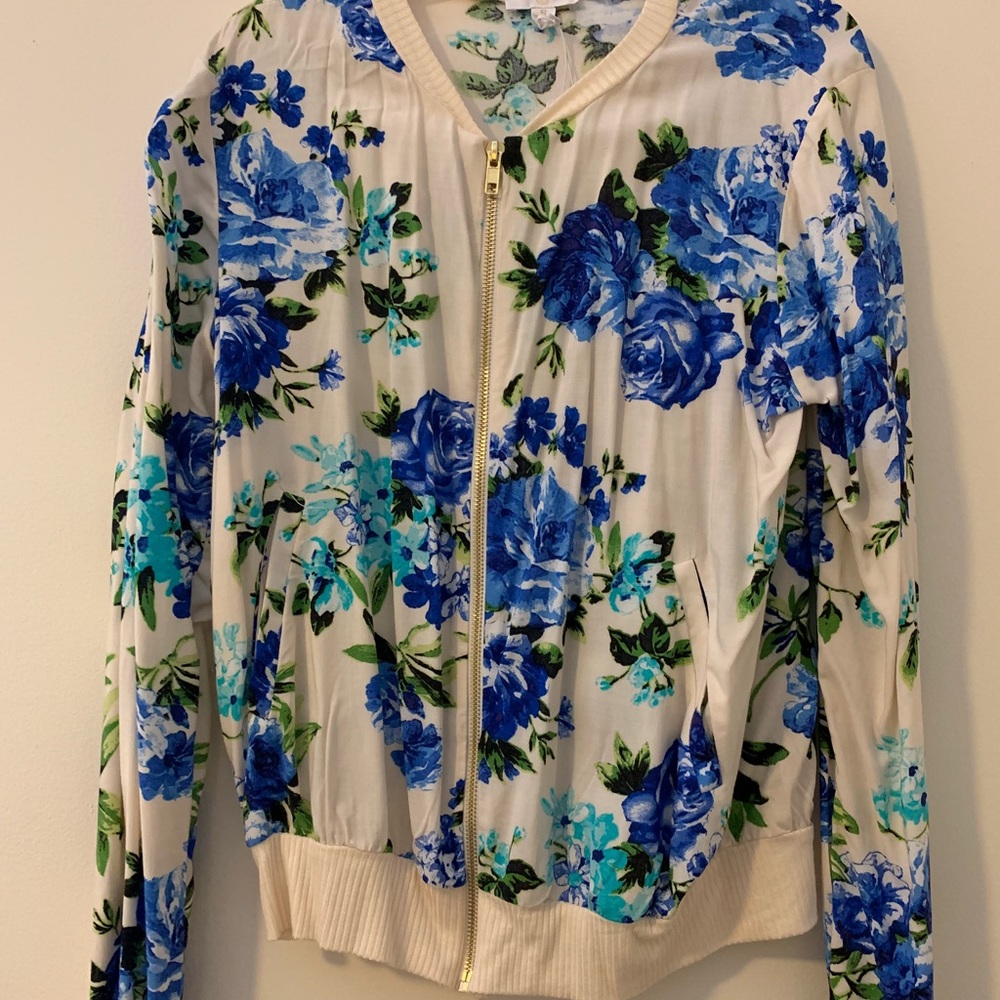 Beautiful floral bomber jacket.